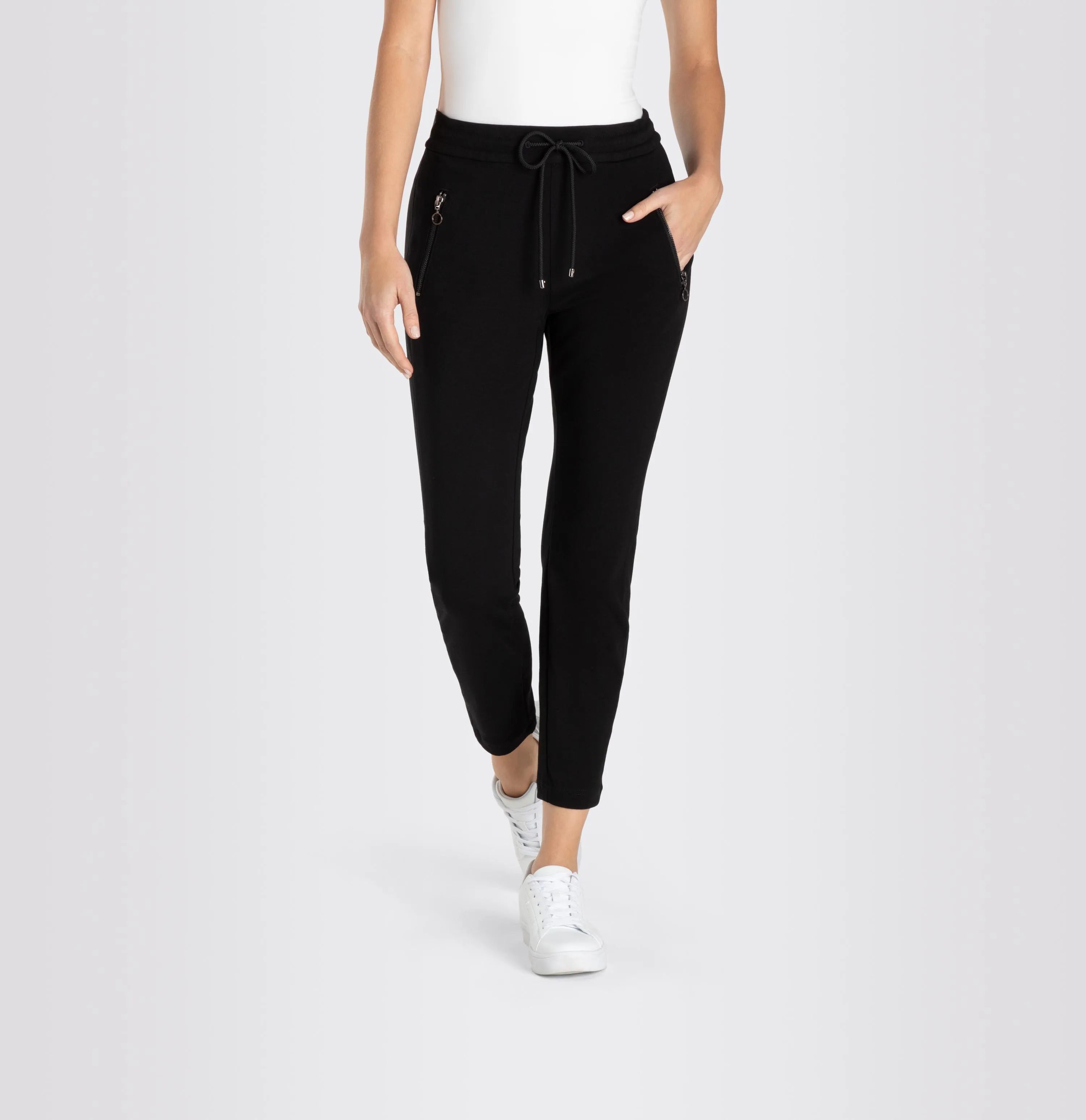 MAC Hose Easy Smart Relaxed Slim Fit black